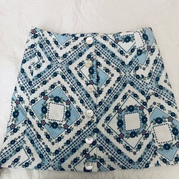 Tularosa Dresses & Skirts - Tularosa blue linen floral skirt